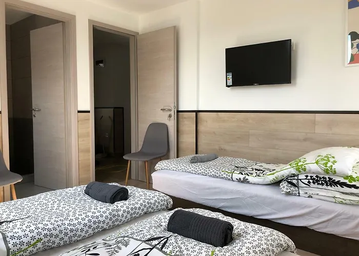 Guest house Juno Vendeghaz 3*